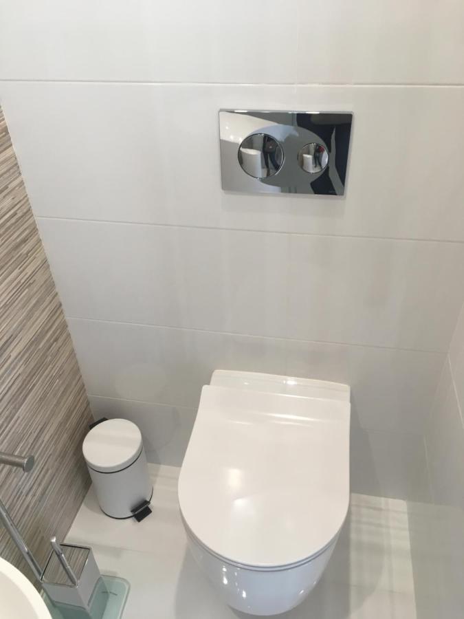Bedrooms In Modern Guest House 阿尔马达 外观 照片