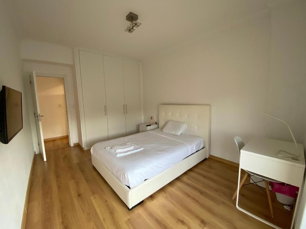 Bedrooms In Modern Guest House 阿尔马达 外观 照片